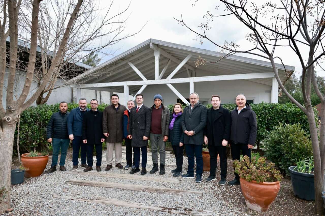 Başkan Mandalinci Sahada: Vatandaşlarla Bir Araya Geliyor 4